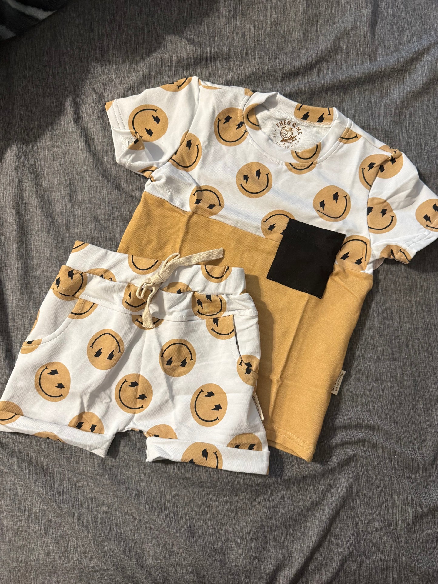 Tan Happy Faces 2 Piece Sets